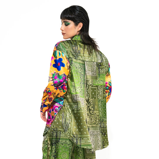 CAMISERA SATINADA PATCHWORK CON ESCOTE V