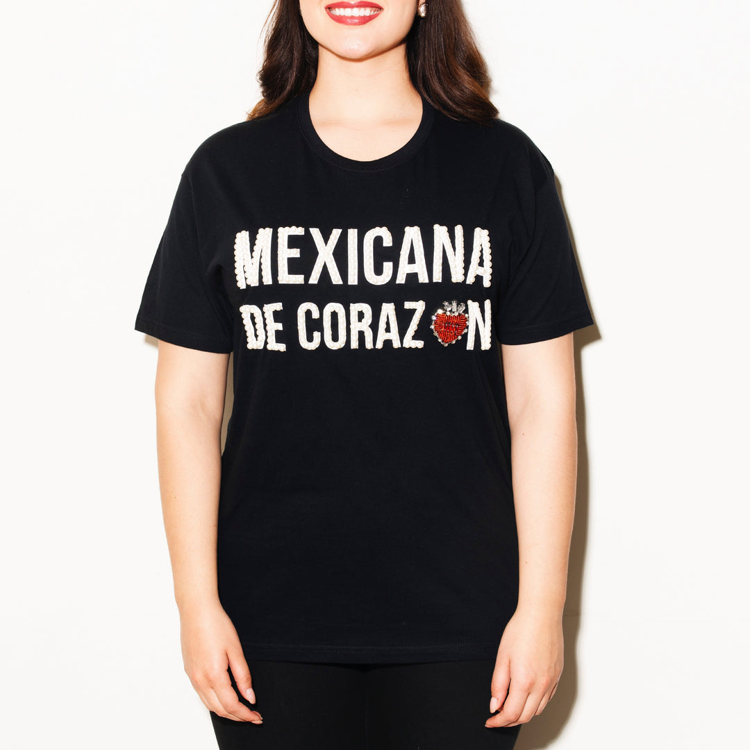 Tee negra Mexicana de Corazón