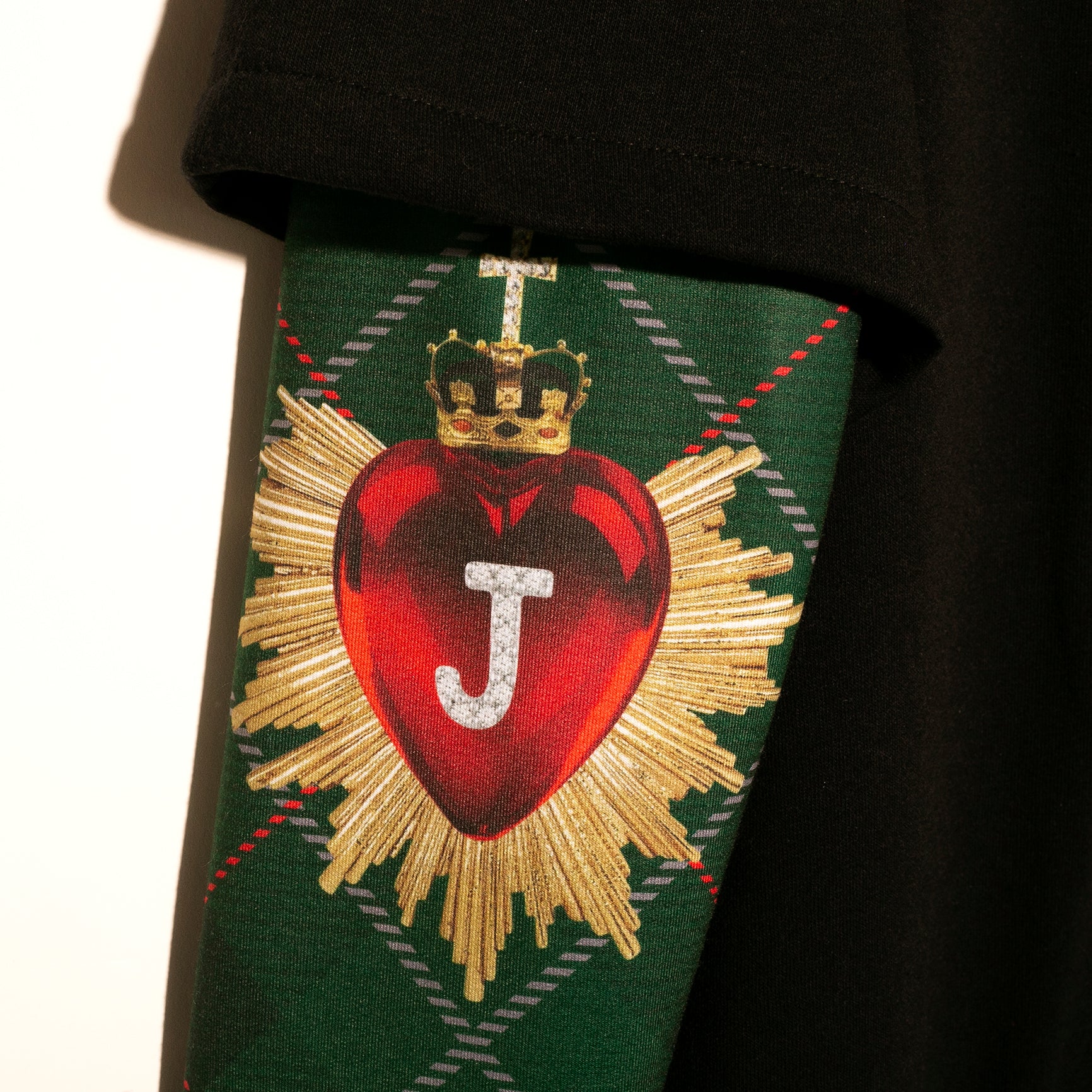 Hoodie negra Rosary tartan