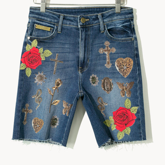DENIM SHORT RAW HEM MEDALLITAS