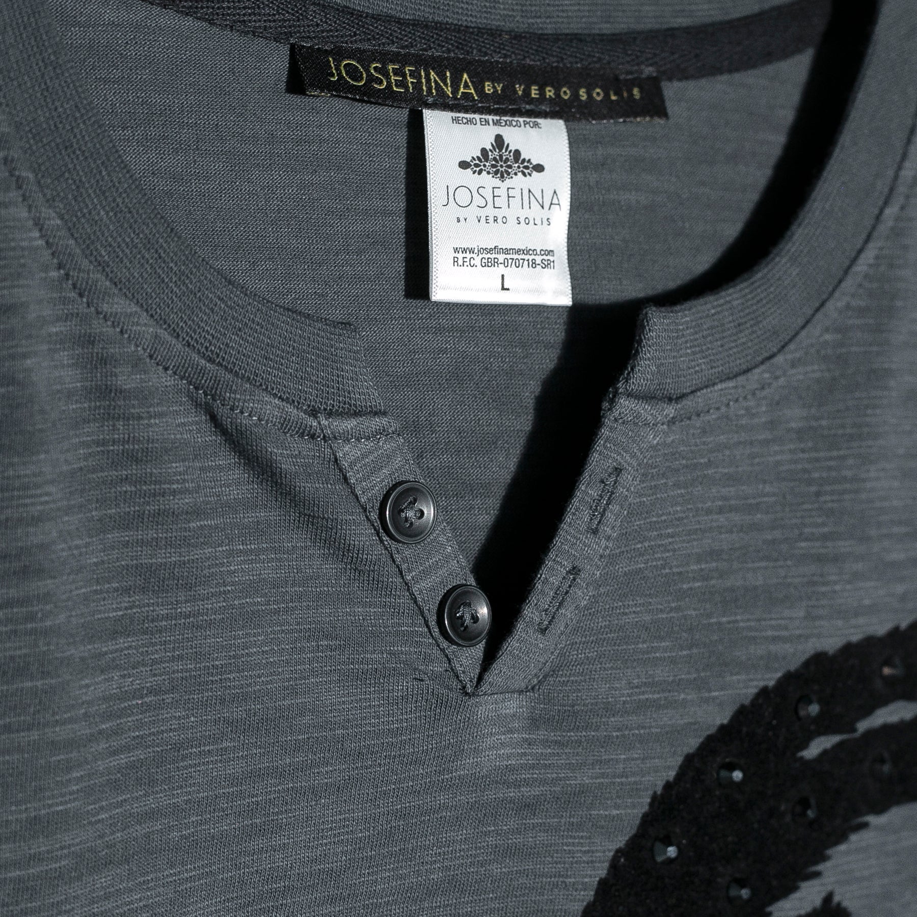 Tee con botones Gallo velvet