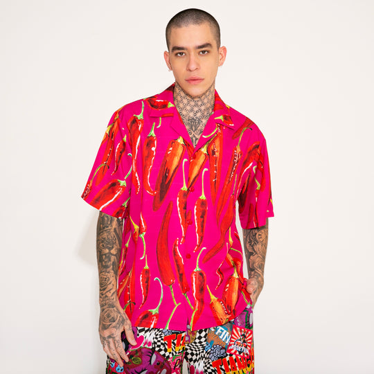 CAMISERA MAGENTA CON CHILES