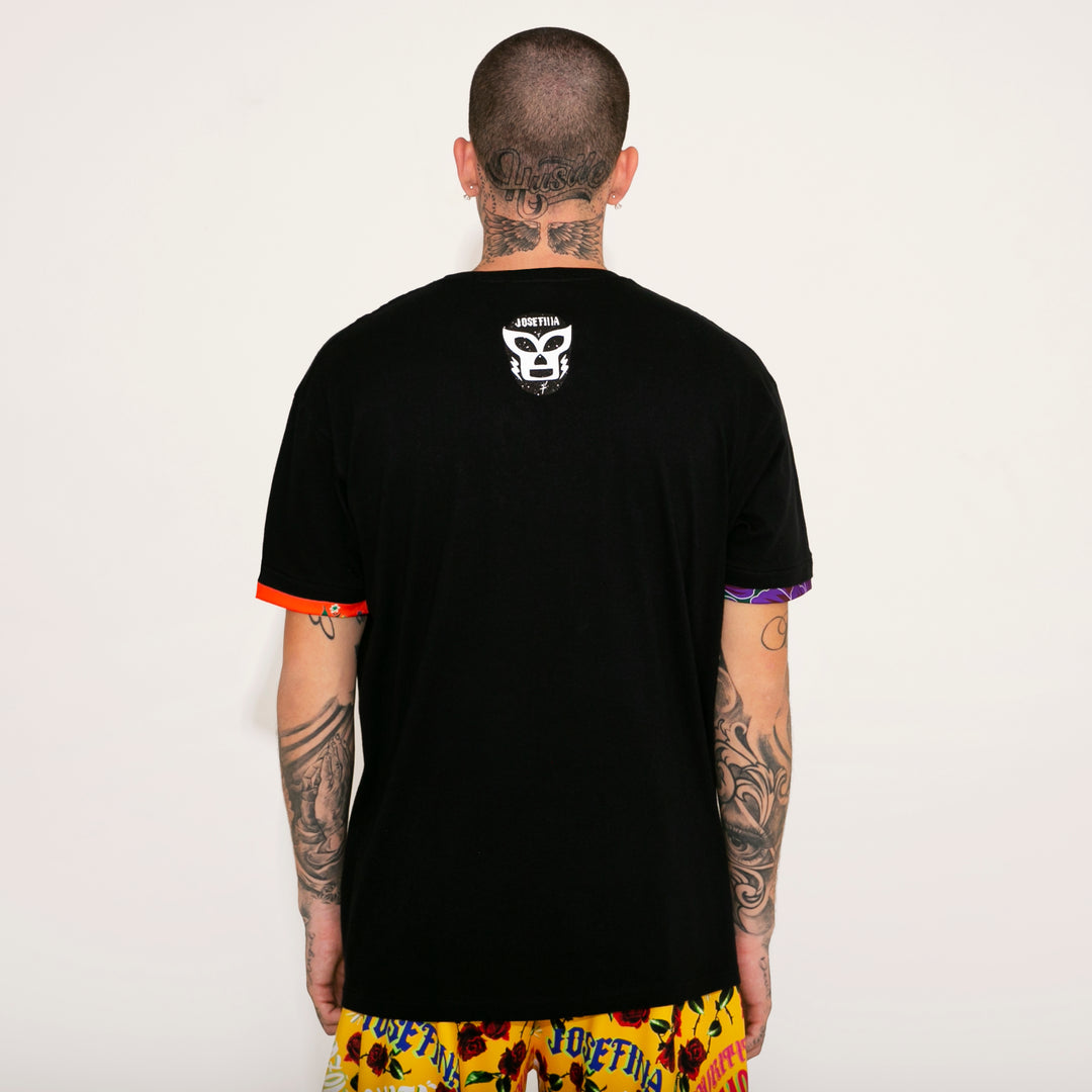 T-SHIRT NEGRA “TIANGUIS DEL AMOR” CON MANGA NARANJA