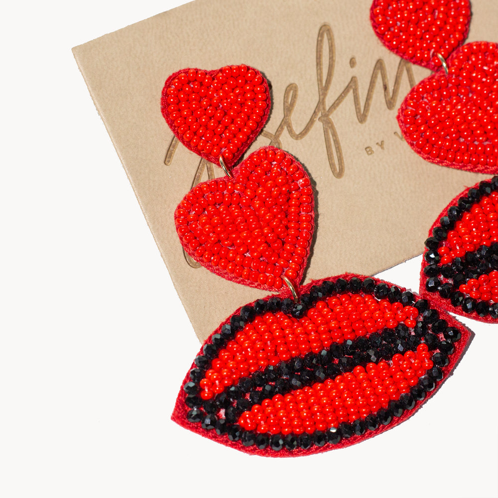 Aretes labios chaquiras